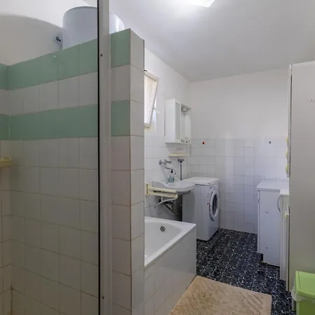Mare - Beachfront Apartamento Rabac