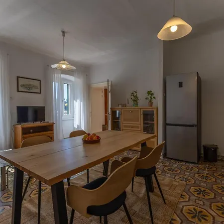 Mare - Beachfront Apartamento Rabac